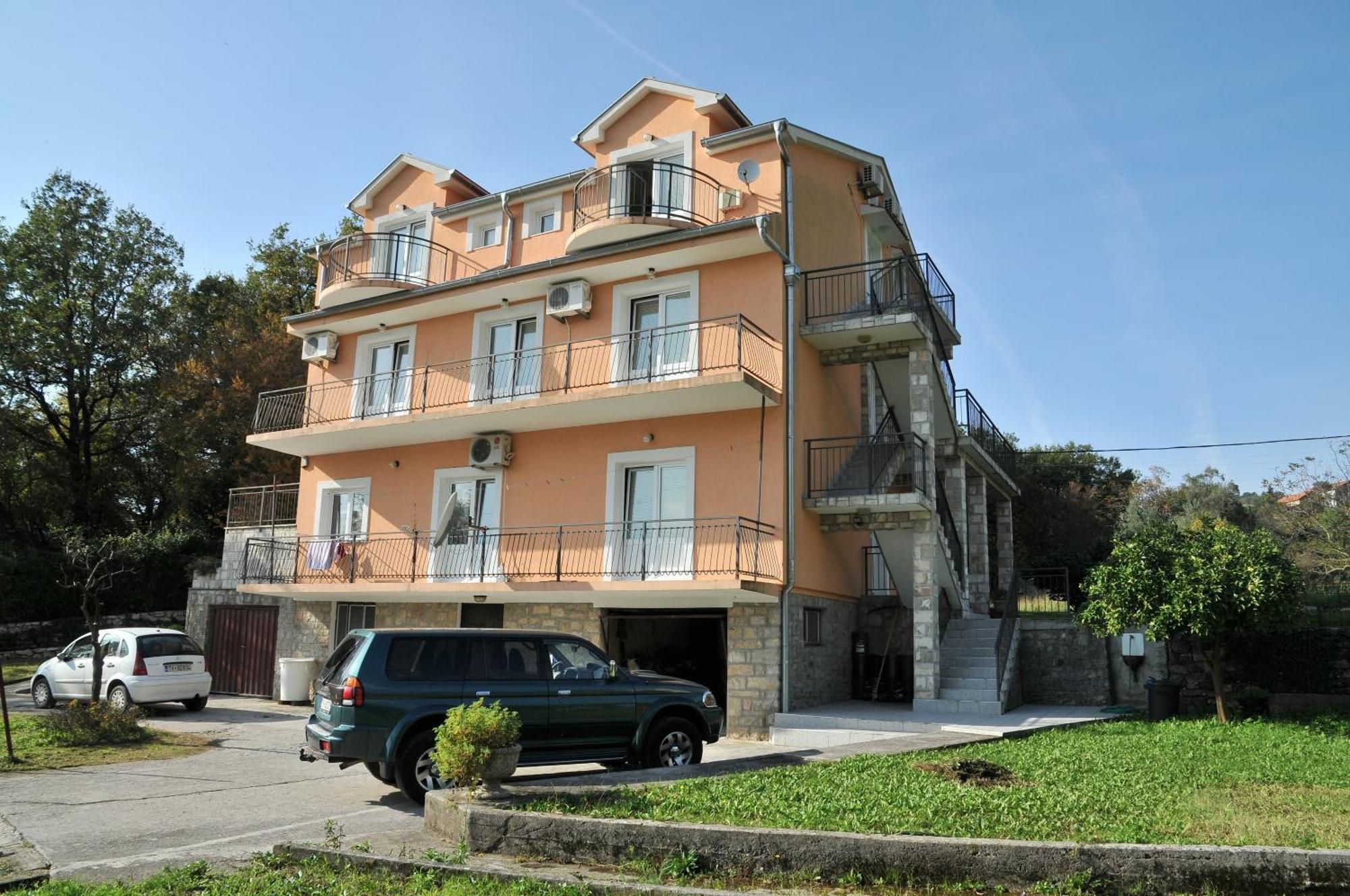 Apartments Pelle ティヴァト エクステリア 写真