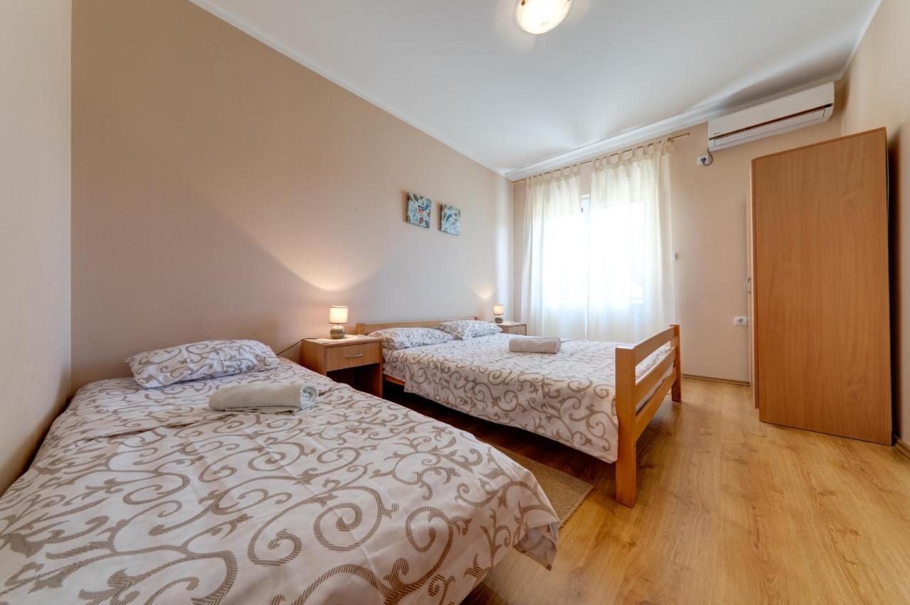 Apartments Pelle ティヴァト エクステリア 写真