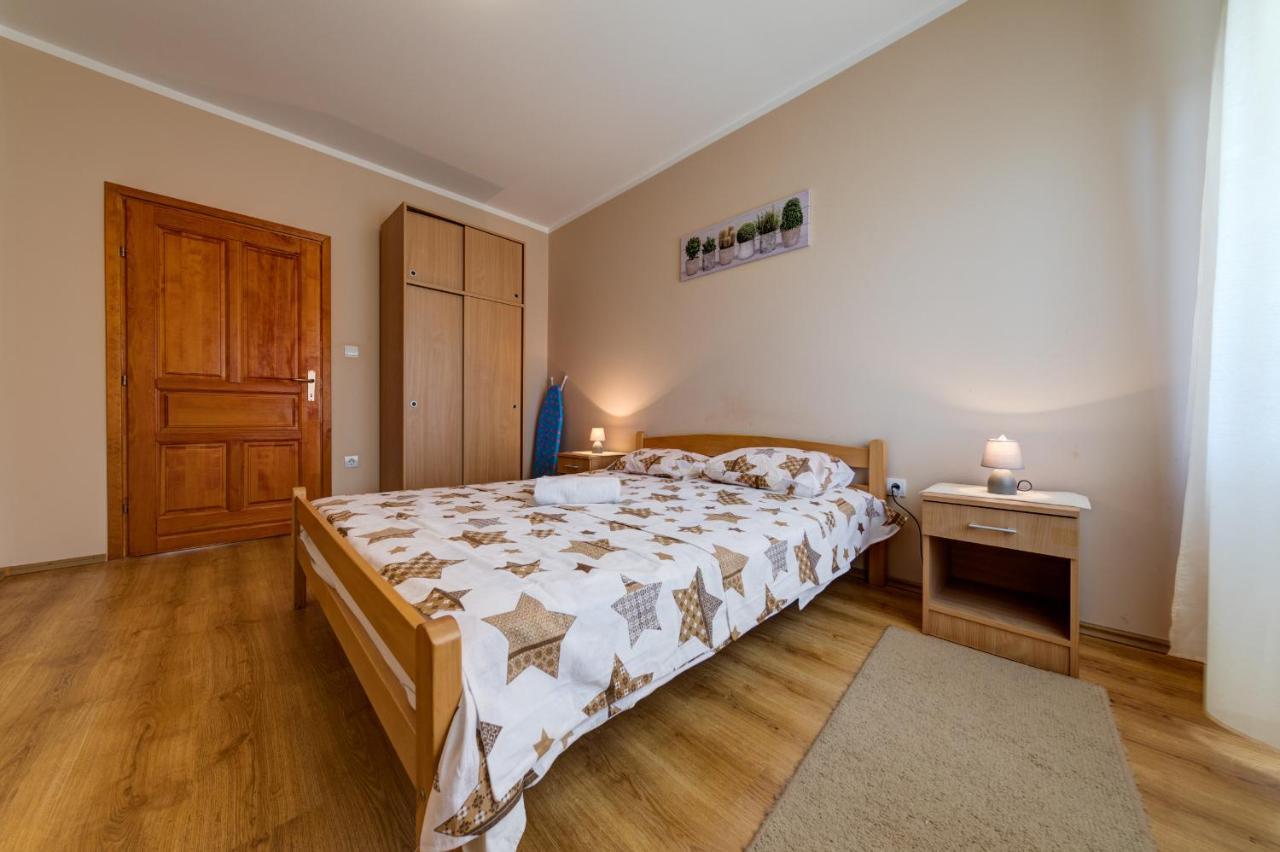 Apartments Pelle ティヴァト エクステリア 写真